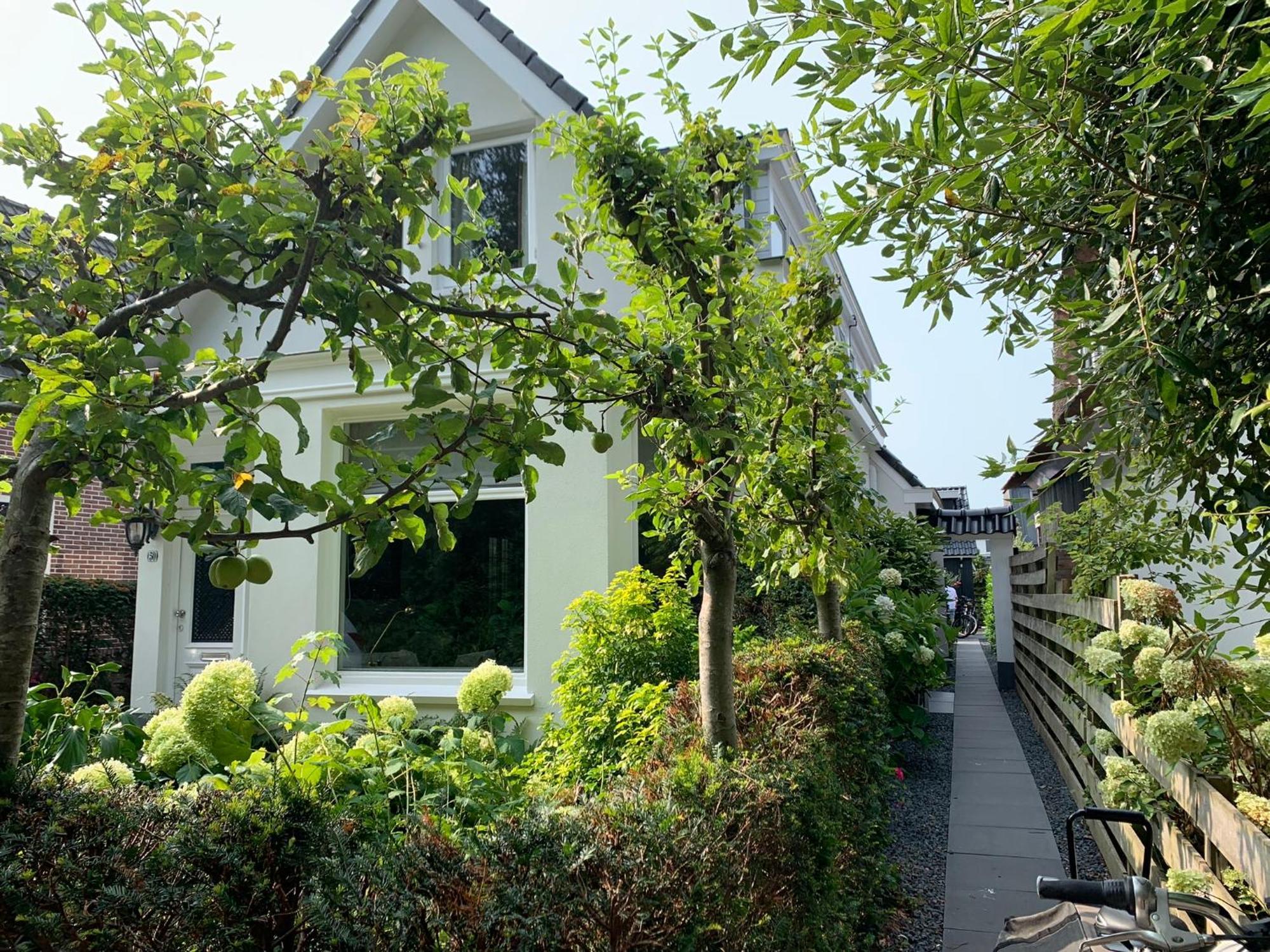 Villa Appelbloesem Bergen Exterior foto